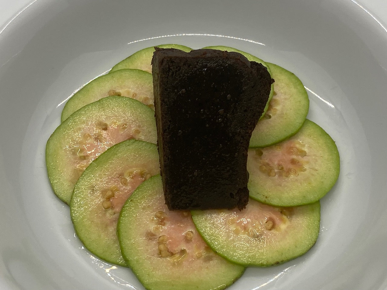 The Twins: 2(6" Cakes)