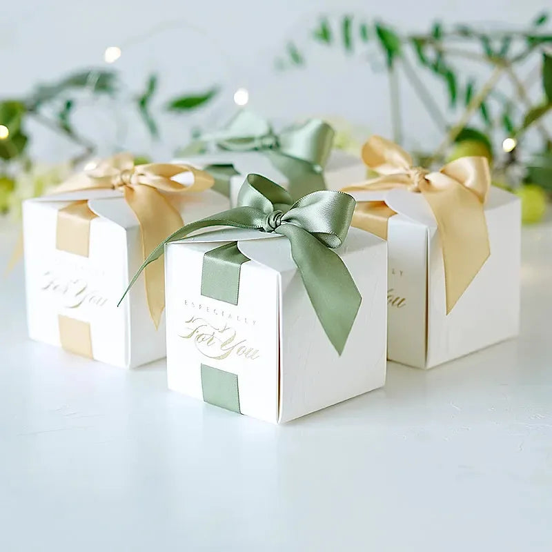 New wedding favors gift box cupboard gift box with ribbon candy boxes for christening baby shower birthday event party supplies